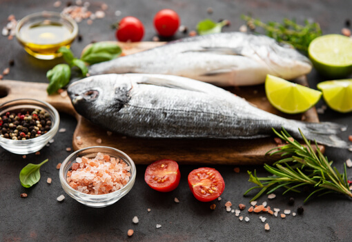 Combatiendo la inflamación aguda con estos 5 alimentos poderosos